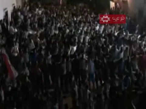 فري برس حمص ديربعلبة مظاهرة مساائية حاااشدة طالع عالموت 3 10 2011