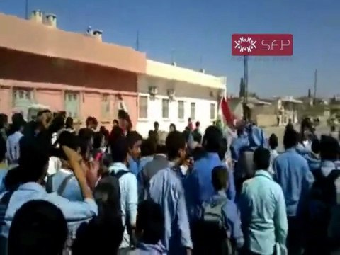 فري برس تحية من طلاب عامودا للمدن الاخرى ثلاثاء الوفاء للشيخ أحمد الصياصنة 4 10 2011