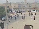فري برس   معضمية الشام إنتشار عناصر الأمن والشبيحة في ساحة المسجد العمري بالعتاد الكامل 07 10 2011