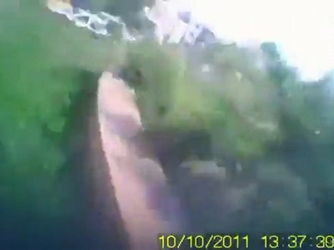 فري برس حلب صبغ بحيرة دوار بولمان الشهباء بالأحمر 10 10 2011