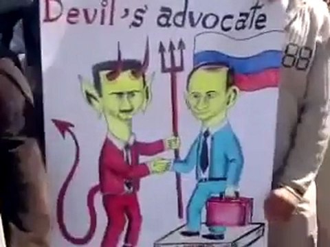 فري برس إدلب كفرنبل إحراق العلم الروسي والصيني 7 10 2011