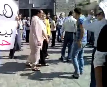 فري برس حمص باب هود حرق العلمين الروسي والصيني 7 10 2011