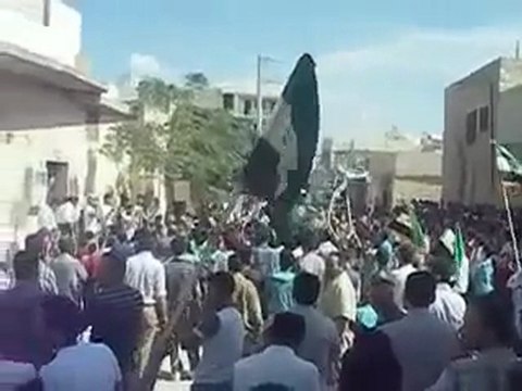 فري برس ادلب سرمين مظاهرات جمعة المجلس الوطني يمثلني 7 10 2011