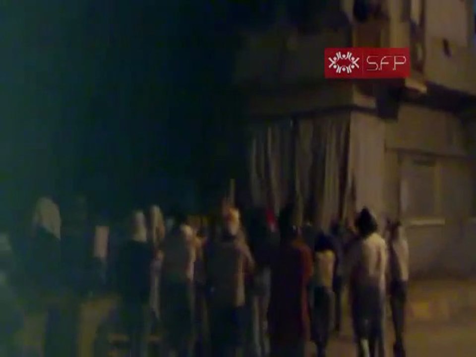 فري برس   مظاهرة أبطال جبلة ردا على مسيرة كلاب الأسد 10 10 2011
