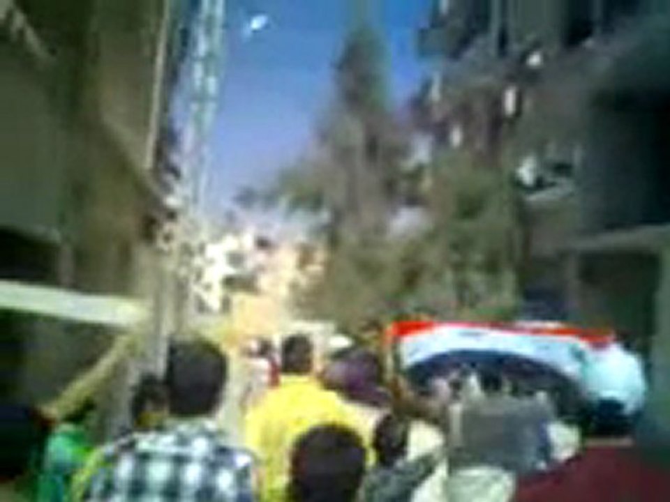 فري برس   معضمية الشام جمعة احرار الجيش رغم التواجد لامنى الكثيف معضماني مابينام حتى إسقاط النظام 14 10 2011