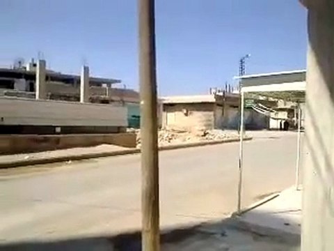 فري برس مساجد كفرزيتا خالية من المصلين بسبب منع الأمن الناس التوجه الى المساجد 14 10 2011