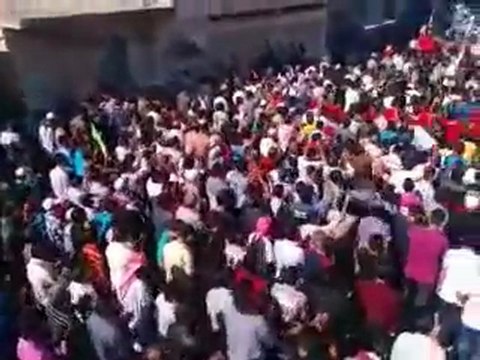 فري برس حمص مظاهرة حاشدة جدا بمشاركة الحرائر القصير جمعة أحرار الجيش 14 10 2011