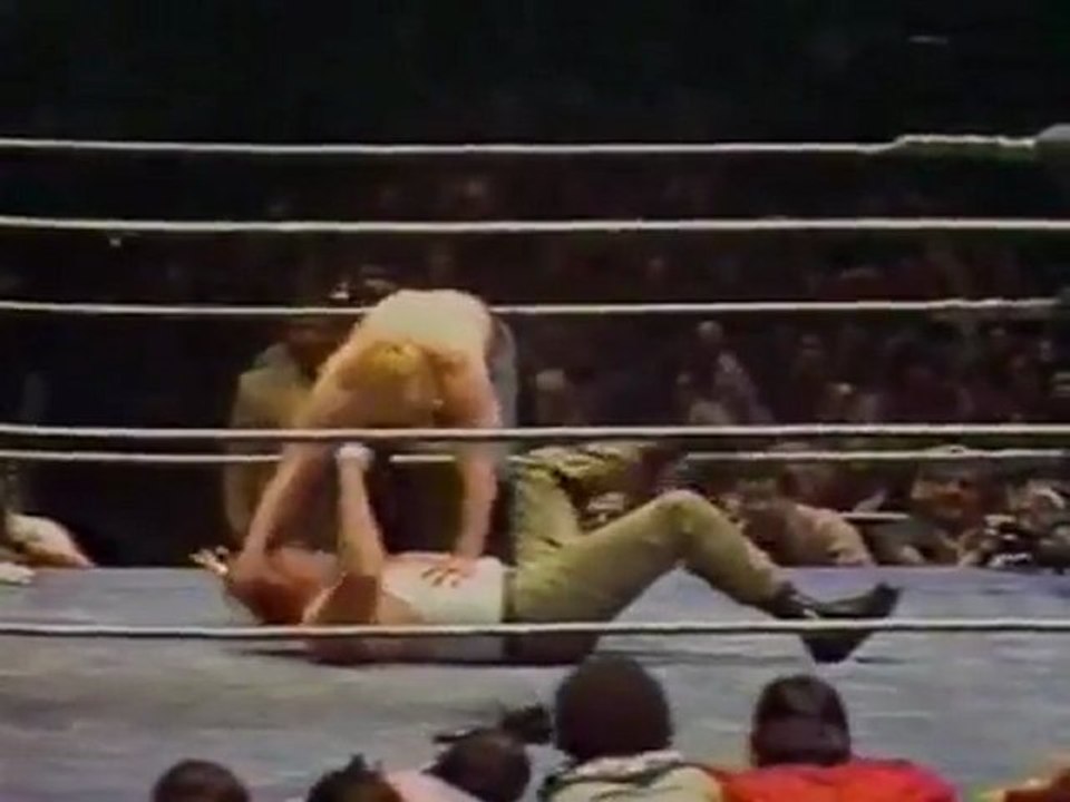 WWF - Pat Patterson VS Sgt. Slaughter 05 04 1981 (Wwe-Universal.Net)