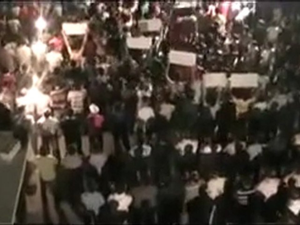 فري برس   حمص الحولة مظاهرة مسائية تطالب الاشقاء العرب بالاعتراف بالمجلس الوطني السوري 15 10 2011