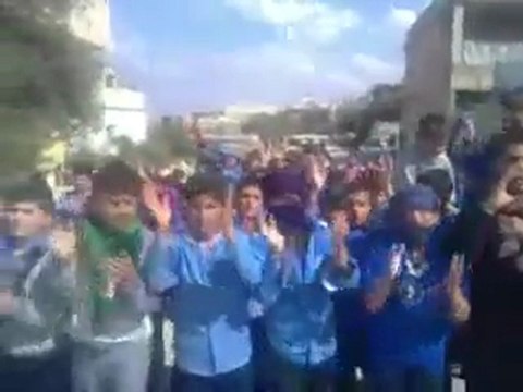فري برس إدلب كفرنبل مظاهرة طلابية 16 10 2011 جـ2