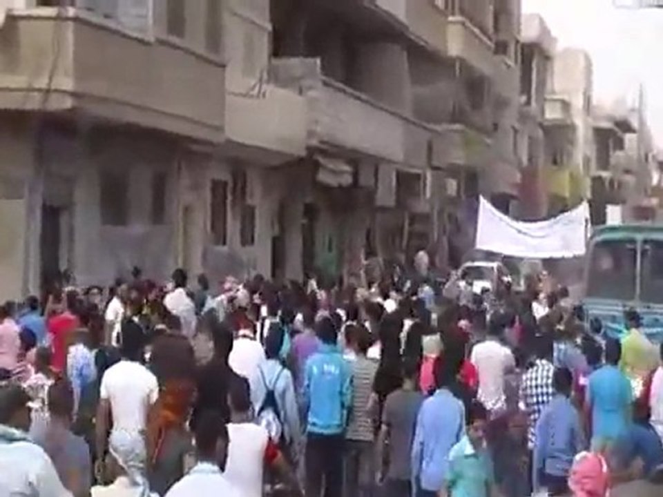 فري برس   تدمر مظاهرة طلابية 16 10 2011 ج2