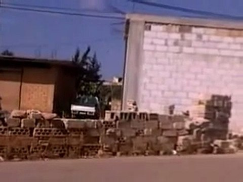 فري برس حماة كفرزيتا قوات الامن والشبيحة تتجول في المدينة 16 10 2011