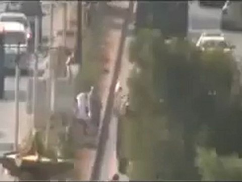 فري برس حمص ارتال من الامن والشبيحة الاسدية تنتشر لمنع تشييع الشهداء 17 10 2011