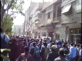 مظاهرة لطلاب سقبا في اثنين الوفاء لدوما 17 10 2011