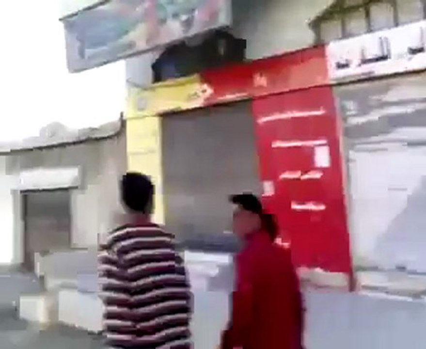 فري برس   اضراب عام في خربة غزالة بدرعا 17 10 2011