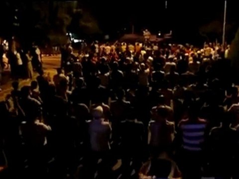 فري برس حمص مسائية الانشاءات لن نركع الا لله 18 10 2011