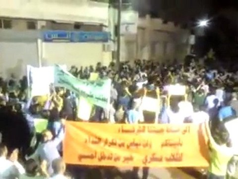 فري برس حمص مسائية حي الخالدية رائعة يا سوريا ويا امي بفديكي بروحي ودمي 18 10 2011