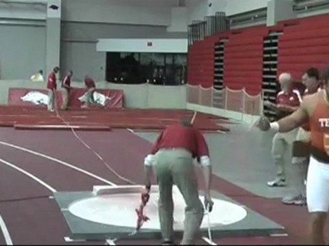 Athlé lancer poids indoor Ryan Crouser 19m72 7kg26 Fayetteville