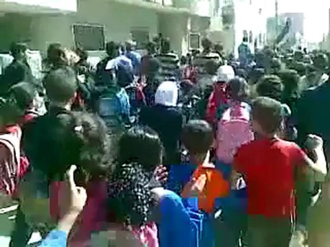 فري برس درعا ابطع مظاهرات الطلاب الاحرار للمطالبة باسقاط النظام 20 10 2011