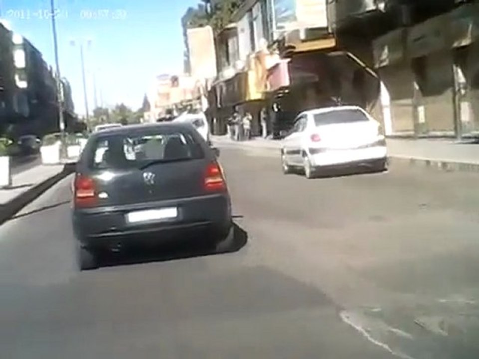 فري برس   درعا اضراب عام وعصيان مدني ردا على النظام لمحاصرة المدن واقتحامها 20 10 2011