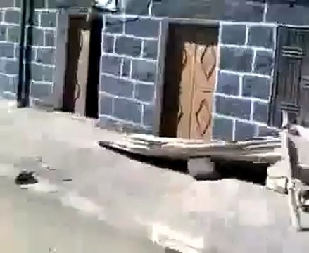 فري برس درعا خربة غزالة اضراب عام وعصيان مدني لليوم الخامس ردا على اقتحام المدنية 20 10 2011ج1