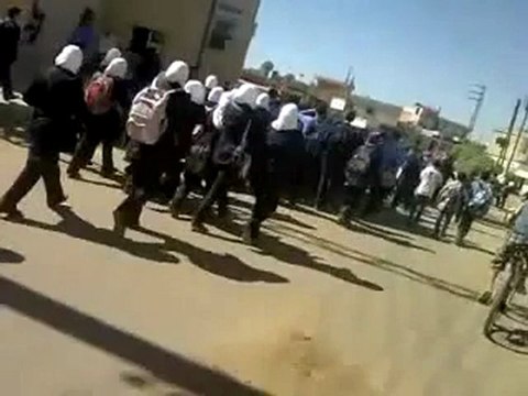 فري برس نوى مظاهرة طلابية تنادي بإعدام الرئيس 20 10 2011