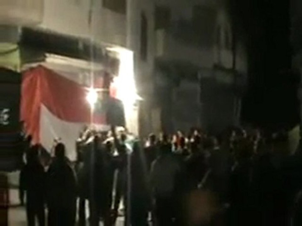 فري برس   رائعة من حمص حي جورة الشياح و القرابيص مسائية 22 10 2011