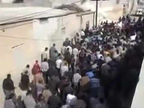 فري برس مدينة ادلب قرية فيلون تشييع الشهيد عبد الكريم ابن رسلان عيدي 23 10 2011 جـ2