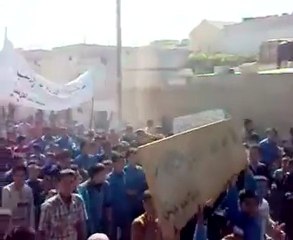 فري برس   ‫إدلب   حيش    مظاهرة طلابية 23 10 2011‬‎