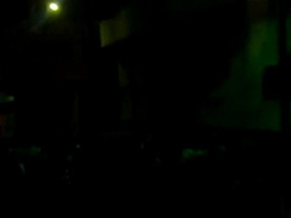 فري برس   حمص مظاهرة القرابيص+جورة الشياح القذافي طار طار 23 10 2011