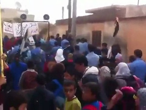 فري برس إدلب تفتناز 24 10 2011 مظاهرة طلابية جــ2