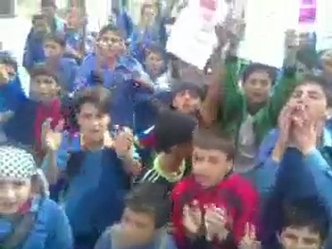 فري برس إدلب كفرنبل مظاهرة طلابية 24 10 2011 جـ2
