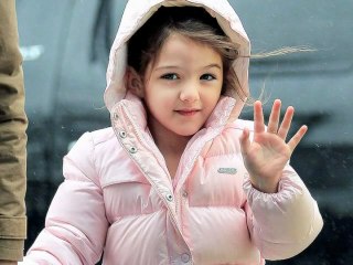 Suri Cruise Is The Best Dressed Celebrity Kid - Hollywood News