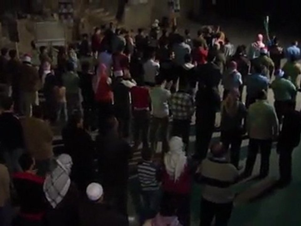 فري برس   ريف حلب عندان مسائيات الثوار في اثنين اسيرة الشهب 24 10 2011 ج1