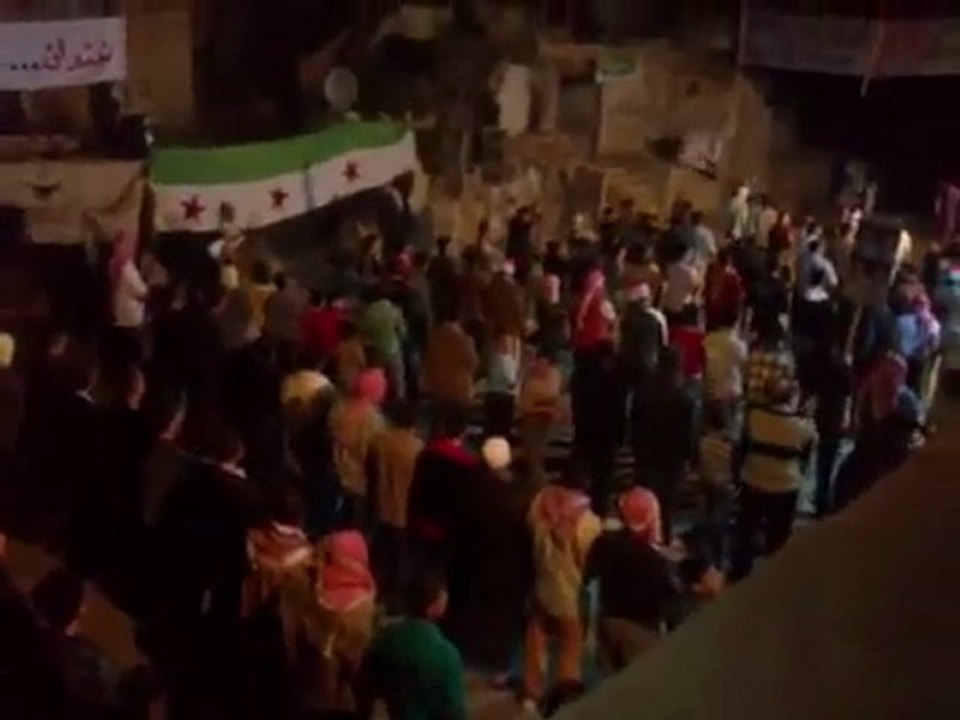 فري برس   ريف حلب عندان مسائيات الثوار في اثنين اسيرة الشهب 24 10 2011 ج2