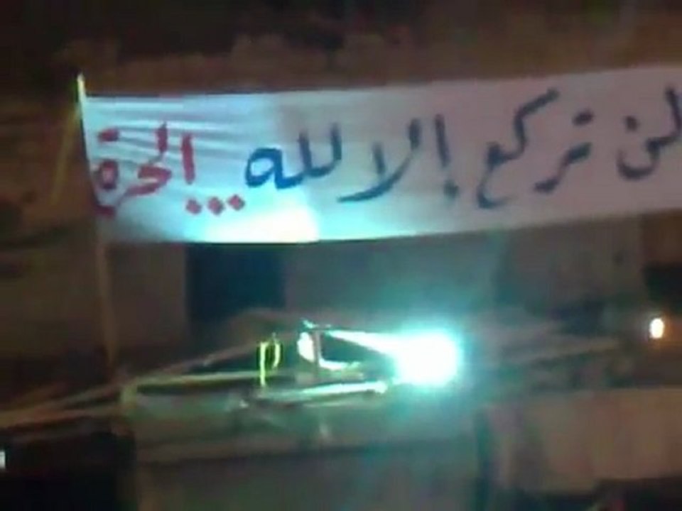 فري برس   ريف حلب عندان مسائيات الثوار في اثنين اسيرة الشهب 24 10 2011 ج3