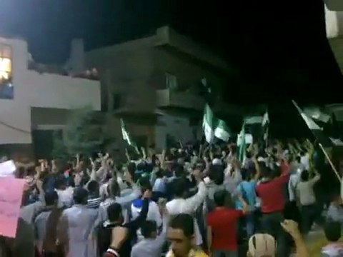 فري برس حمص أحرار الوعرالقديم ومسائية رائعة بالروح بالدم نفديكي ياحمص 25 10 2011