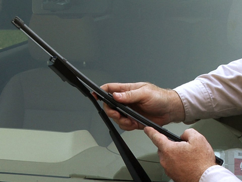 How to replace windshield wiper blades