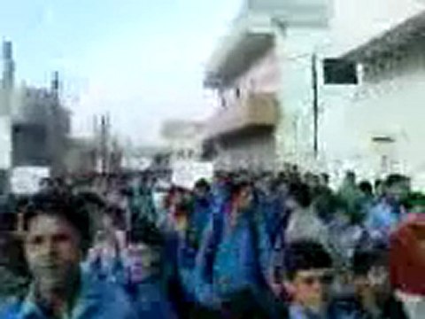 فري برس حماة صوران مظاهرة طلابية 26 10 2011 ج1