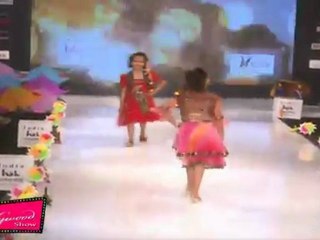 Small Kids Looks Beautiful In Indian Outfit @ India Fashion Week