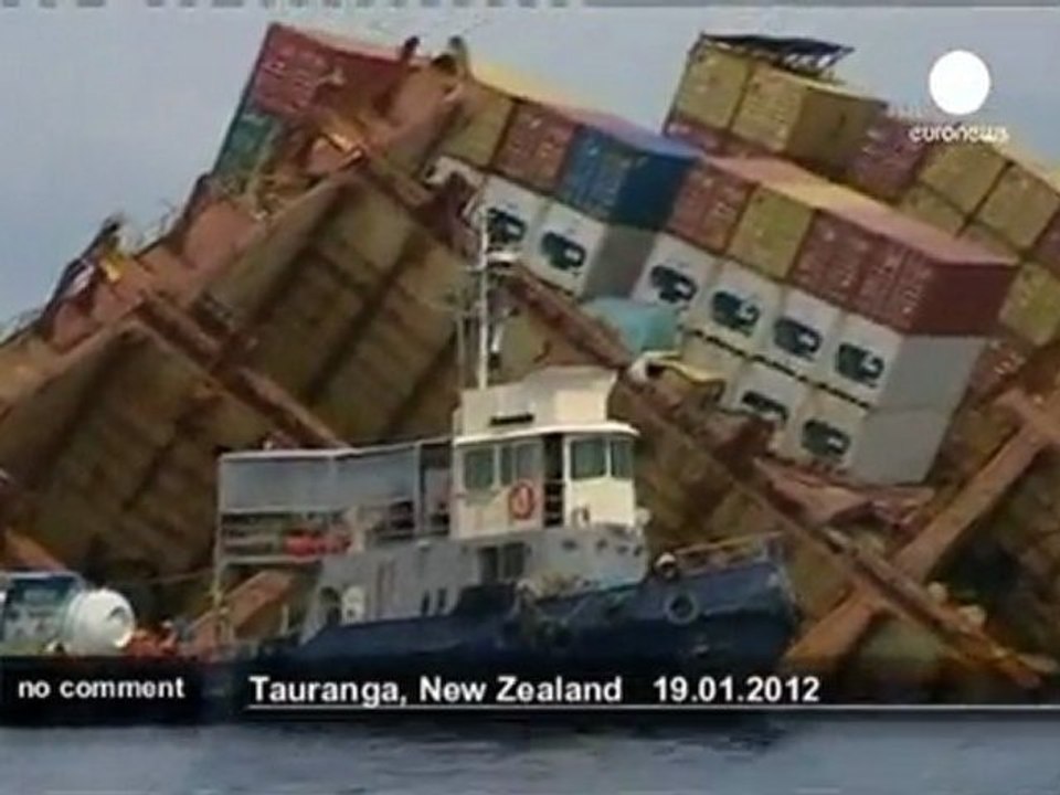 Removal of containers from split Rena continues - no comment