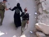 فري برس   دمشق نهر عيشة اقتحام الحي واعتقال امرأة 26 10 2011