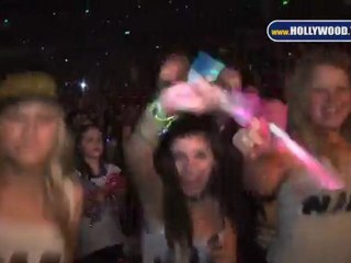 Miley Cyrus Every Rose Has a Thorn