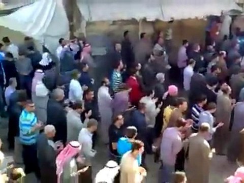 فري برس ادلب سراقب تشييع الشهيد الطفل عبد الرحمن كفرطوني27 10 2011