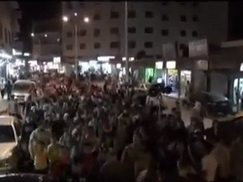 فري برس ادلب ساحة الساعة مسائيات الثوار للمطالبة باسقاط النظام 27 10 2011