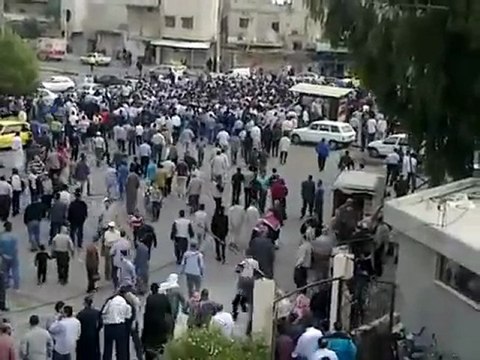 فري برس حمص الوعر مظاهرات الاحرار في جمعة الحظر الجوي 28 10 2011
