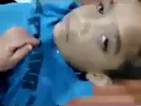 فري برس حمص البياضة قنص الطفل محمد من قبل عصابات الاسد الله الله يا عرب 29 10 2011