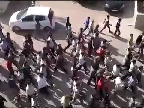 فري برس درعا بصر الحرير مراسم زفاف الشهيد المجند احمد 29 10 2011