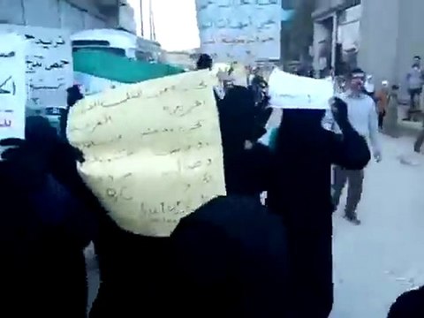 فري برس حلب مدينة الباب مظاهرة نسائية أحد تجميد العضوية 30 10 2011