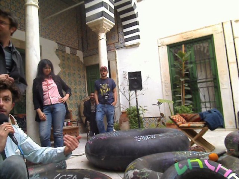 Live 2/2 BarBaRoOts 18/04/2011
